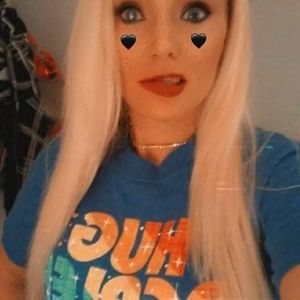 Meet your Posher, Desiree